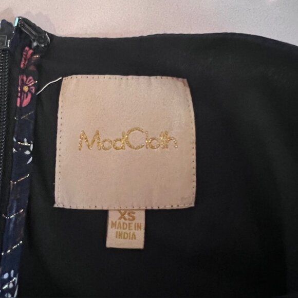 ModCloth Floral Chiffon Maxi Dress with Sheer Sleeves and Metallic Thread XS - Picture 9 of 11